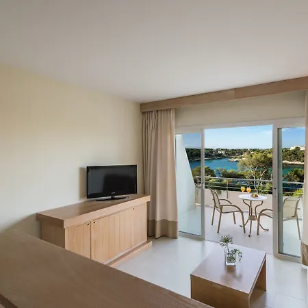 Hotel Blau Privilege Porto Petro Beach & 5*